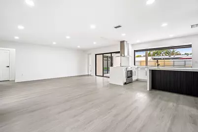 7550 Grandview Boulevard, Miramar, FL 33023 - Photo 7