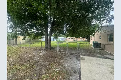 6602 Palomar Parkway #B, Fort Pierce, FL 34951 - Photo 3