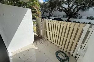 19428 NE 26th Ave, Miami, FL 33180 - Photo 3