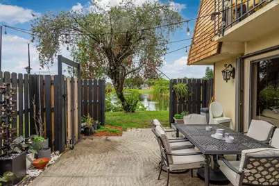 393 Lake Arbor Drive, Palm Springs, FL 33461 - Photo 25