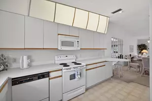 8323 SE Croft Cir, Hobe Sound, FL 33455 - Photo 5