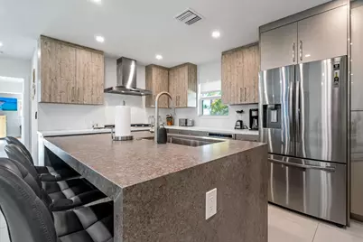 331 SE 6th Avenue, Pompano Beach, FL 33060 - Photo 9