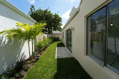 875 NW 22nd Avenue, Delray Beach, FL 33445 - Photo 21
