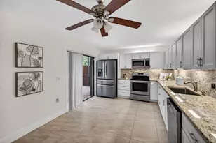 9101 SW 19th Pl, Davie, FL 33324 - Photo 11