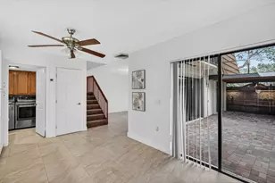 9101 SW 19th Pl, Davie, FL 33324 - Photo 15