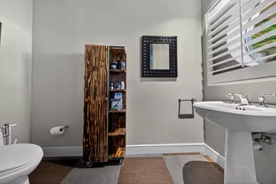 2633 NE 14th Avenue #111, Wilton Manors, FL 33334 - Photo 13