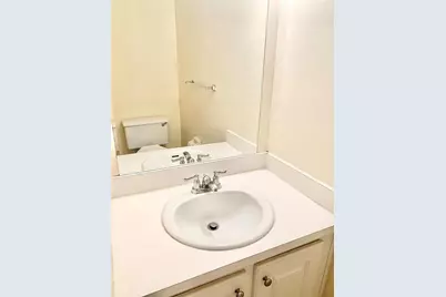 680 Tennis Club Drive #102, Fort Lauderdale, FL 33311 - Photo 5