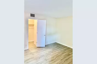 680 Tennis Club Drive #102, Fort Lauderdale, FL 33311 - Photo 11