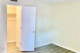 680 Tennis Club Dr, Fort Lauderdale, FL 33311 - Photo 11