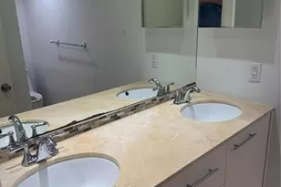 19428 NE 26th Ave, Miami, FL 33180 - Photo 47