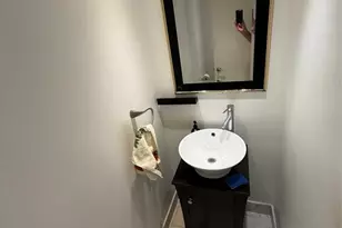 19428 NE 26th Ave, Miami, FL 33180 - Photo 9