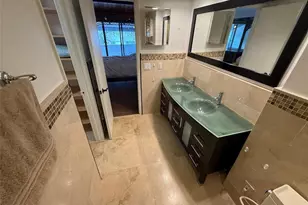 19428 NE 26th Ave, Miami, FL 33180 - Photo 31