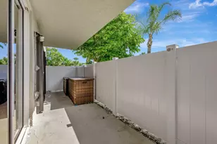 3209 S Lakeview Cir, Hutchinson Island, FL 34949 - Photo 31