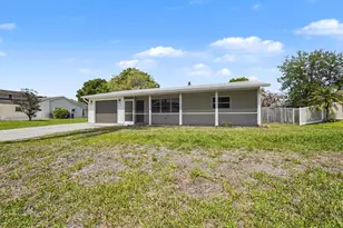 767 Rolling Hill Dr, Sebastian, FL 32958 - Photo 5
