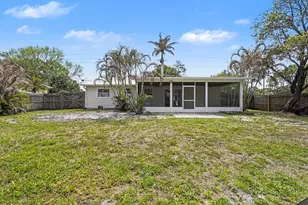 767 Rolling Hill Dr, Sebastian, FL 32958 - Photo 5