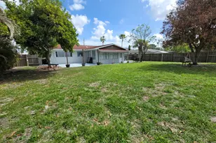 262 NE Floresta Dr, Port Saint Lucie, FL 34983 - Photo 37