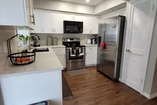 262 NE Floresta Dr, Port Saint Lucie, FL 34983 - Photo 27