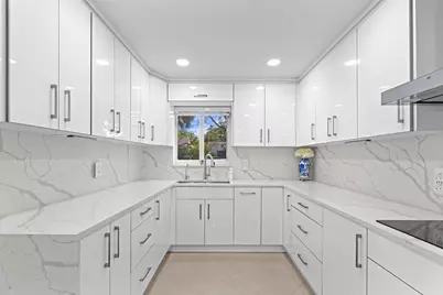 747 Avon Road, West Palm Beach, FL 33401 - Photo 5