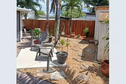 5882 Winfield Boulevard, Margate, FL 33063 - Photo 21