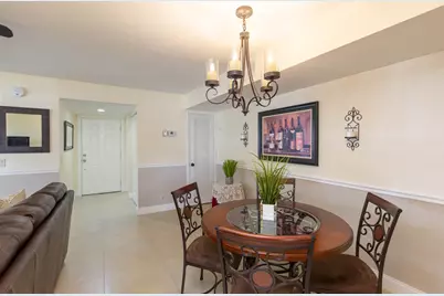 154 Capri #D, Delray Beach, FL 33484 - Photo 9