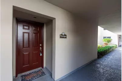 154 Capri #D, Delray Beach, FL 33484 - Photo 5