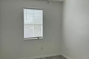3977 NE 11th Dr, Homestead, FL 33033 - Photo 9