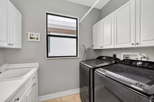 2406 Barcelona Dr, Fort Lauderdale, FL 33301 - Photo 75