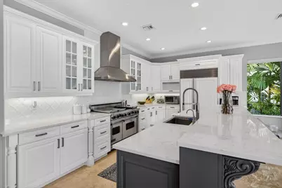 2406 Barcelona Drive, Fort Lauderdale, FL 33301 - Photo 29