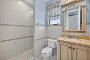 2406 Barcelona Dr, Fort Lauderdale, FL 33301 - Photo 61