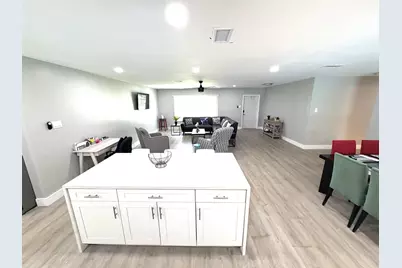 1401 NW 75th Terrace, Plantation, FL 33313 - Photo 5