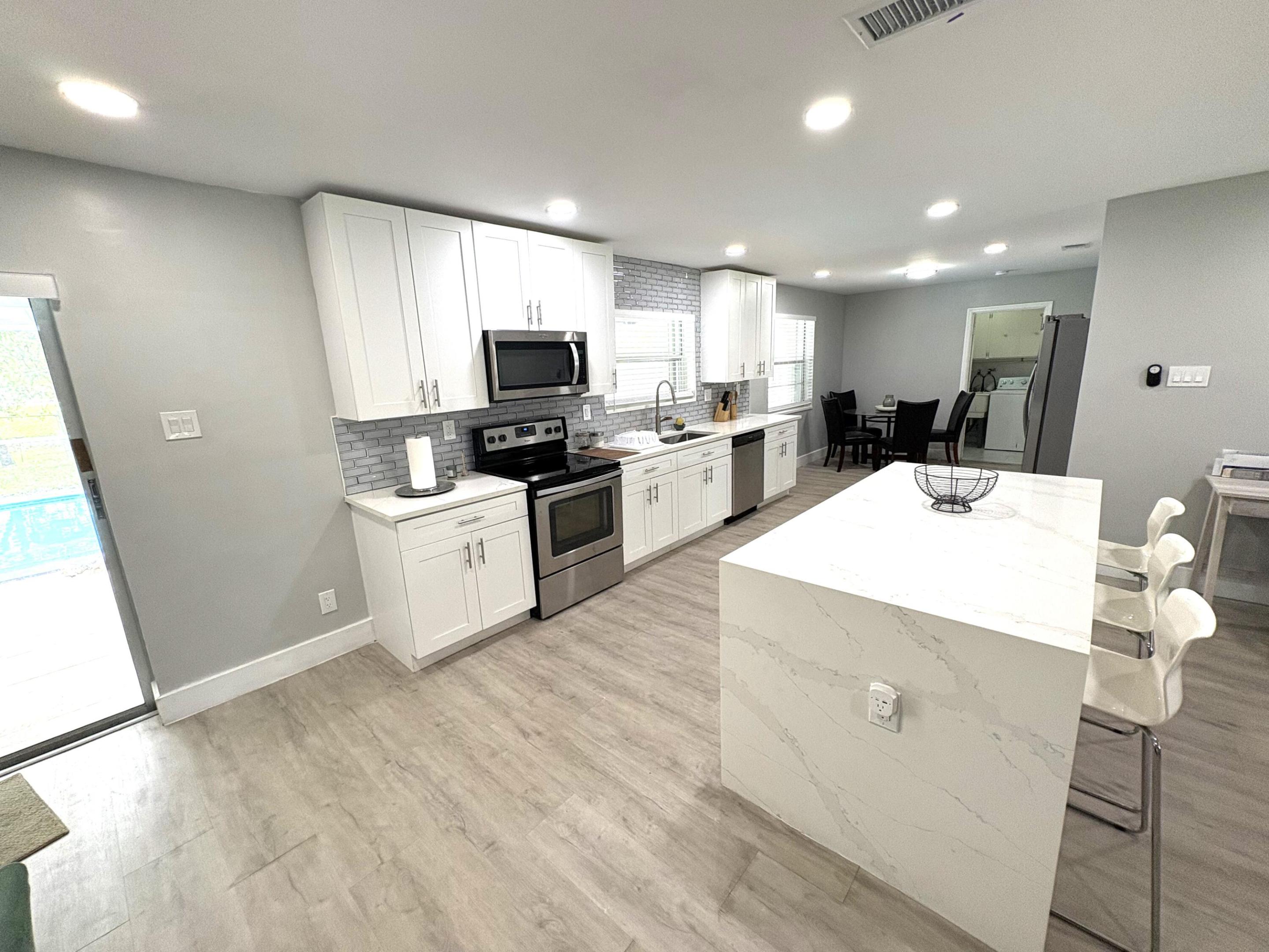 1401 NW 75th Terrace - 1401 NW 75th Terrace, Plantation, FL 33313 Luxury Property | Jose Angel Pina