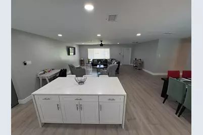 1401 NW 75th Terrace, Plantation, FL 33313 - Photo 5