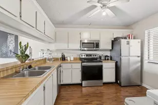 8030 Hampton Blvd, North Lauderdale, FL 33068 - Photo 5