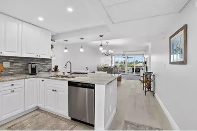 6 Royal Palm Way #409, Boca Raton, FL 33432 - Photo 3