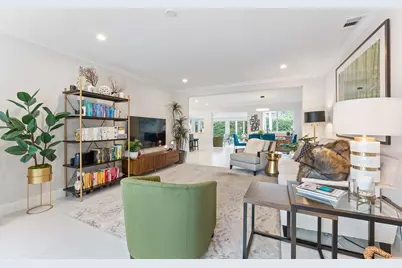 807 SE 11th Court, Fort Lauderdale, FL 33316 - Photo 3