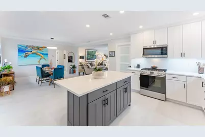 807 SE 11th Court, Fort Lauderdale, FL 33316 - Photo 9