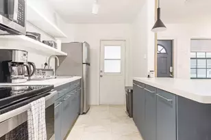 2404 NE 33rd Ave, Fort Lauderdale, FL 33305 - Photo 3