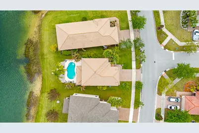 707 NW Leonardo Circle, Port Saint Lucie, FL 34986 - Photo 5