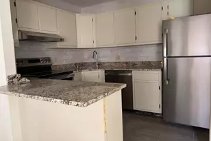 331 Knotty Pine Cir, Greenacres, FL 33463 - Photo 5