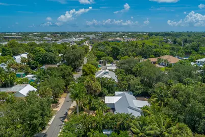 547 SW Riverview Street, Stuart, FL 34994 - Photo 17