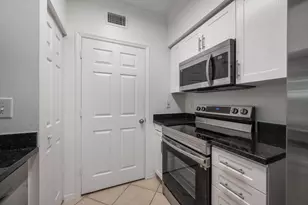 6475 Emerald Dunes Dr, West Palm Beach, FL 33411 - Photo 13