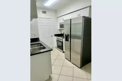 6475 Emerald Dunes Drive #206, West Palm Beach, FL 33411 - Photo 5