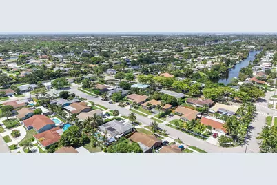 1820 N 17th Ct Court N, Lake Worth Beach, FL 33460 - Photo 9
