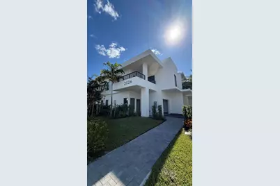 2526 Pierce Street #4, Hollywood, FL 33020 - Photo 1