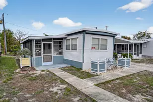 10885 SE Federal Hwy, Hobe Sound, FL 33455 - Photo 1