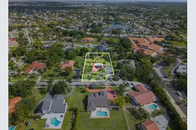 13821 Alexandria Court, Davie, FL 33325 - Photo 57