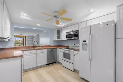 7020 Half Moon Circle #205, Hypoluxo, FL 33462 - Photo 9