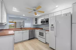 7020 Half Moon Cir, Hypoluxo, FL 33462 - Photo 9