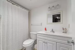 8 Garden St, Tequesta, FL 33469 - Photo 11