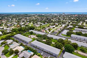 8 Garden St, Tequesta, FL 33469 - Photo 25